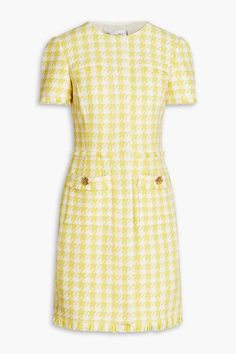 Shop on-sale OSCAR DE LA RENTA Embellished cotton-blend tweed mini dress for Woman. Browse the best deals from OSCAR DE LA RENTA and luxury fashion at The Outnet. Luxury Tweed Mini Dress, 2019 Style, Fringe Dress, Mini Dresses For Women, Roger Vivier, Tweed Dress, Online Shops, Fringe Trim, Yellow Dress