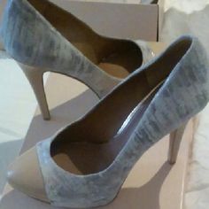 Two Toned Natural And Grey Pumps Size 8 Brand New In Original Box. Kate Gray Shoes, Grey Pumps, Original Box, Pumps, Brand New, Grey, The Originals, Women Shopping, Color