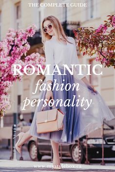 ROMANTIC FASHION PERSONALITY Romantic Style Wardrobe, Romantic Style Capsule Wardrobe, Diane Keaton Fashion, Romantic Capsule Wardrobe, Kibbe Romantic Style, Romantic Style Personality, Girly Aesthetic Outfit, Romantic Style Outfit, Stylist Career