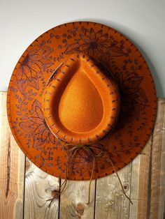 🤠 This Western Hat is made to perfection!  🤠 This large rimmed hat is handmade and handcrafted with the best and highest of quality materials!!  🤠This colored felt hat is truly one of a kind and will be a show stopper every time you wear it! Goes great with so many styles! Fedora Fashion, Hat Bar, Western Hat, Western Hats, Felt Hat, Nail Polish Colors, Fedora, Cowboy Hats, Caps Hats