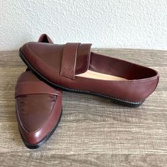 New Aldo Beatris Burgundy Maroon Pointed Loafers Women’s Size 6.5 Brand New Without The Box Small Mark On Strap-See Pics Burgundy Maroon Color Pointed Toe Slip On Leather Womens Size 6.5 Burgundy Slip-on Office Loafers, Burgundy Loafers With Flat Heel For Fall, Burgundy Almond Toe Loafers For Work, Trendy Pointed Toe Business Casual Loafers, Trendy Pointed Toe Loafers For Business Casual, Burgundy Closed Toe Loafers For Fall, Burgundy Flat Loafers For Work, Casual Burgundy Loafers For Fall, Casual Burgundy Loafers With Flat Heel