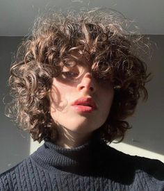 Sheridan Animation, Curly Hair Photos, Curly Hair Inspiration, Fluffy Hair, Curly Hair Men, Short Hair Haircuts