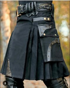 Traditional Skirts, Costume Noir, Scottish Kilts, Tartan Kilt, Grey Outfit, Streetwear Women