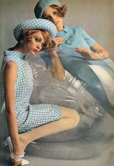 #hat Women In Dresses, 60’s Fashion, 1960’s Fashion, Style Année 60, Mode Retro, 1960 Fashion, 60s 70s Fashion, 60s And 70s Fashion, Fashion 1960s