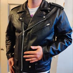 Brand New, High Quality Daniel Smart Leather Jacket With Zip-Out Lining. Tag Says Xl But Fits More Like A Large Urban Long Sleeve Outerwear For Biker Events, Black Long Sleeve Moto Outerwear, Long Sleeve Outerwear For Biker Events In Fall, Moto Style Long Sleeve Outerwear For Biker Events, Biker Style Long Sleeve Outerwear For Biker Events, Moto Outerwear For Biker Events, Long Sleeve Biker Outerwear For Biker Events, Black Leather Biker Jacket With Double-needle Sleeve For Winter, Black Leather Biker Jacket For Winter