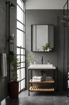 Discover how to design a Scandinavian-inspired bathroom with a minimalist shower for a sleek and functional space. Explore daily interior designer routines Nordic Style Bathroom, Under Sink Drawers, Minimalist Showers, Glass Shower Enclosures, Scandinavian Aesthetic, Cabinet Paint Colors, Shower Bathroom, Kitchen Paint Colors