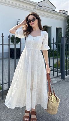 Short Frocks For Women Design, Modest Dresses Summer, Indian Beach Wear For Women, Hakoba Dress Designs, Chiffon Dress Casual Simple, Indian Wear Aesthetic, Aesthetic Frocks, Hakoba Dress, Modest Fashion Summer