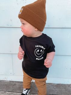 ♥ PLEASE READ ♥ Please read before placing an order.  * All of our shirts are made by me, a Swedish mama, living in Canada, with a little bit of help from my toddler assistant. * If you have any questions about our shirts, send us a message here on Etsy.  * We would love it if you followed us on instagram  @littleandswede ♥ T-SHIRT INFORMATION  * All shirts are super soft and comfortable. * Shirts are 100% Cotton except for Grey shirts that are 93% cotton and 7% polyester.  * Shirts run true to Casual T-shirt With Custom Print For Playtime, Casual Tops With Custom Print For Playtime, Fun Cotton Top With Smiley Face, Fun Cotton Tops With Smiley Face, Cute Cotton Tops With Smiley Face, Smiley Face Shirt, Comfortable Shirts, Baby Kleidung, Vintage Kids Clothes