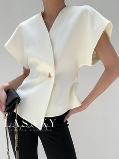 Lasaky - Classic V-Neck Regular-Fit Urban Blouse Tailored Tops, Women Waistcoat, Mode Kimono, Chique Outfits, Sleeveless Tunic, Mode Inspo, Looks Chic, Riyadh, Kochi