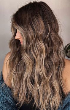 Milk Chocolate Brown Hair, How To Make Hairstyle, Chocolate Brown Hair Color Ideas, Copper Brown Hair Color, Brunette With Blonde Highlights, Copper Brown Hair, Balayage Caramel, Dark Chocolate Brown Hair, Hair Color Idea