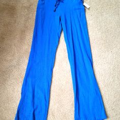 - Blue Light Women's Linen Pants - Size: Small - Somewht Stretchy On Top Blue Full-length Yoga Pants With Elastic Waistband, Casual Blue Yoga Pants, Blue Full Length Yoga Pants With Elastic Waistband, Blue Stretch Casual Sweatpants, Casual Blue Stretch Sweatpants, Casual Stretch Blue Sweatpants, Blue Cotton Wide Leg Yoga Pants, Blue Cotton Yoga Pants For Summer, Blue Stretch Bottoms For Spring