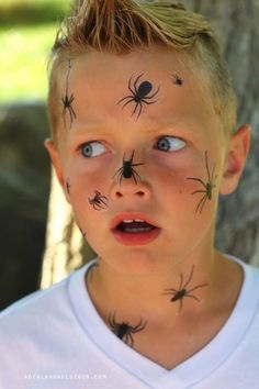 Spider Infestation, Halloween Makeup For Kids, Halloweenský Makeup, Face Painting Easy, Kids Face Paint, Halloween Makeup Easy, Face Painting Halloween