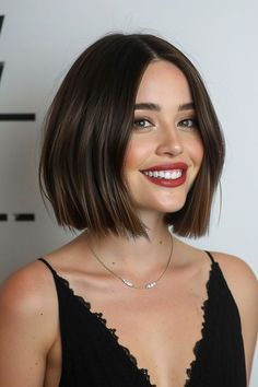 #BEAUTY, #RELATIONSHIPS #Fashion #Animals #Outfits #Winter Outfits #Animals Sleek Short Hair, Short Hair Tomboy, Behind Blue Eyes, Choppy Bob Hairstyles, Haircuts For Medium Hair, Bob Hair, Cut My Hair, Long Bob