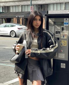 Genderfluid Fashion, L Quotes, Minimal Outfit, Striped Jacket, Leather Motorcycle Jacket, 가을 패션, Fashion Killa, Aesthetic Outfits, Outfits Aesthetic