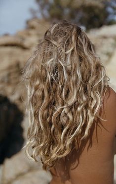 Kadeřnické Trendy, Vacation Hairstyles, Blonde Curly Hair, Vlasové Trendy, Salty Hair, Easy Summer Hairstyles, Quick Hairstyles, Long Curly Hair, Long Curly