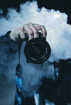 Photography Rules, Photographer Pictures, Focus Photography, Photography Basics, Photography Camera, Photography Wallpaper, Photography Pictures, Photography Skills