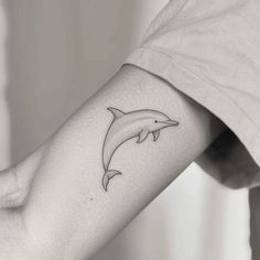 Dolphin Tattoo Flash Collection Dolphin Tattoo, Dolphin Design, Scale Tattoo, Tattoo Collection, Fresh Tattoo, Chic Art, Wrist Tattoo