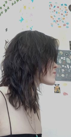 Black Metal Hairstyle, Metal Head Hairstyles, Wolf Haircut Men Long, Shaggy Black Hair, Black Shaggy Hair, Long Shag Mullet, Feathered Layered Hairstyles, Goth Mullet