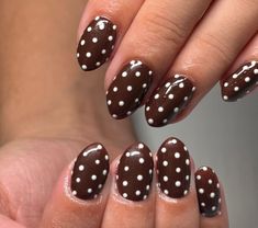 Brown Nails With Polka Dots, Teen Nails, Cruise Nails, Dot Nails, Hawaii Trip, Nail Design Inspiration, Summery Nails, Polka Dot Nails, Basic Nails