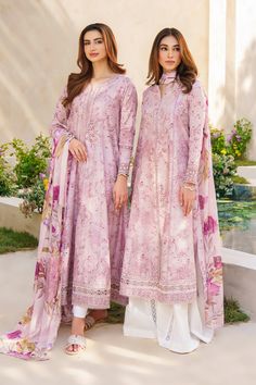 PRODUCT DETAILS: Frock Front: Borer Embroidered Printed LawnFrock Back: Printed Lawn Necklace: Embroidered Organza (1.25 M)Front & Back Lace: Borer Embroidered Organza (3.10 M) Sleeves: Borer Embroidered Printed LawnSleeves Lace: Borer Embroidered Organza (0.90 M) Dupatta: Printed Silk (2.5 M) Trouser: Dyed Cambric (2.5 M) All colours may vary due to shoot & light. Lawn Frock Design, Cinderella Fashion, Black Bridal Dresses, Organza Suits, Frock Style, Collection Ideas, Black Bridal, Chiffon Collection, Embroidered Organza