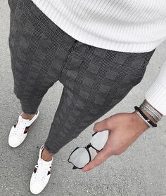 Dress Menswear Trousers, Checkered Trousers, Outfit Trends, Mens Pants Fashion, Zara Man, Slim Fit Trousers, Plaid Pants, Gentleman Style, Fitness Trainer