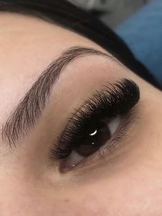 Best Lash Extensions, Lashes Fake Eyelashes, Lashes Tutorial, Russian Volume Lashes, Russian Lashes, Cat Eye Lash, Eyelash Extensions Styles, Lash Extensions Styles, Simple Makeup Tips