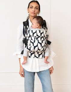 Revolutionary 2-piece baby carrier by Seraphine. Breastfeeding & baby change-friendly. Simple to use, safe for baby | Easy-care geo print cotton canvas. Gifts For Pregnant Women, Breastfeeding Baby, Baby Changing, Women Gifts, Geo Print, Baby Carrier, Gifts For New Moms, Pregnant Women, Baby Showers