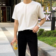 Black Jeans Outfit Mens Casual, White Tee Outfit Mens, White Tees Outfit, Korean Street Fashion Men, Kpop Fashion Men, Minimalist Fashion Men, Mens Trendy Outfits, Men Stylish Dress, Mens Outfit Inspiration