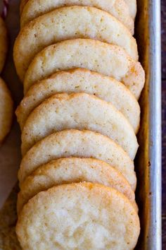 a bunch of cookies that are in a pan