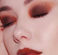 Makeup Gloss, Sultry Makeup, Kkw Beauty, Grunge Makeup, Makeup Goals, Glam Makeup, Eyeshadow Looks, Creative Makeup, Artistry Makeup