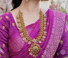 Long Chain With Earrings Gold, New Latest Gold Jewellery Design, Bridal Mango Haram, Latest Long Necklace Gold Indian, Gold Haram New Designs, Nakshi Jewellery Necklaces Gold, 100 Grams Gold Long Haram, Nakshi Jewellery Long Haram, Latest Mango Haram Designs With Grams