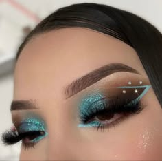 Makeup With A Pop Of Color, Blue And Black Makeup Looks, Turquoise Makeup Looks, Rhinestone Makeup, Graphic Makeup, Rave Makeup, Eye Makeup Pictures, Unique Makeup, Eye Makeup Designs