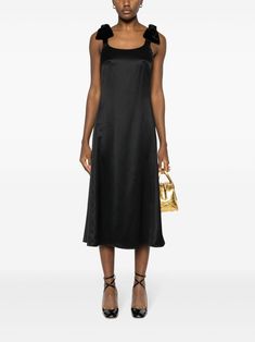 Chloé bow-embellished Satin Midi Dress - Farfetch Luxury Sleeveless Silk Dress, Square Neck Evening Dress With Bow, Evening Dresses With Bow And Square Neck, Sleeveless Silk Dress For Gala, Chic Black Silk Dress For Gala, Black Dinner Dress With Bow, Square Neck Satin Evening Dress, Silk Square Neck Party Dress, Black Bow Dress For Dinner