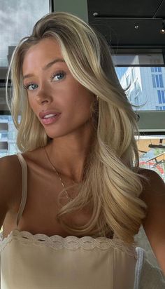 Blonde Color Inspiration, Bright Blonde Around Face, 2024 Fall Blonde, Gold Blonde With Highlights, Honey Bright Blonde Hair, Summer Beach Blonde Hair, Blond On Dark Hair, Hair Glossing Before And After Blonde, Natural Warm Blonde Hair