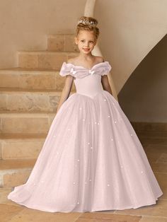 Off-the-Shoulder Tulle Flower Girl Dresses with Pearls-Lavetir Dresses With Pearls, Pearl Pink Color, Winter Tips, Skirt Satin, Pink Flower Girl Dresses, Tulle Flower Girl, First Communion Dresses, Party Dresses Online, Tulle Flowers