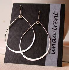 Lovely hand formed teardrop hoops are absolutely perfect. Teardrops hanging from french ear wires.  Earrings measure approximately 2.5".  Available in sterling silver, 14k gold fill or rose gold fill.Looking for a pair of hoops that you can wear everyday, looks great at work, at play or at rest, my hoop collection are made only with sterling silver, 14k gold fill or rose gold fill, no plated materials, these will last a lifetime and craftsmanship is guaranteed for life. So lightweight, you won't Cheap Tarnish Resistant Teardrop Hoop Earrings, Rose Gold Boho, Teardrop Hoop Earrings, Hoop Earrings Silver, Earrings Rose Gold, Labradorite Earrings, Handmade Wire Jewelry, Rose Earrings, Minimalist Necklace