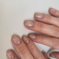 Gold Micro French Nails, Emerald Nails, Minimal Nails Art, Minimalist Nail Art, Diva Nails, Hippie Nails, Blush Nails, Minimal Nails, Bridal Nails