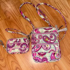 Wristlet Credit Card/Key Holder/ And Hipster Purse Casual Pink Wristlet For Everyday Use, Casual Pink Everyday Wristlet, Hipster Purse, Vera Bradley Bags, Key Holder, Vera Bradley, Crossbody Bags, Credit Card, Bag Lady