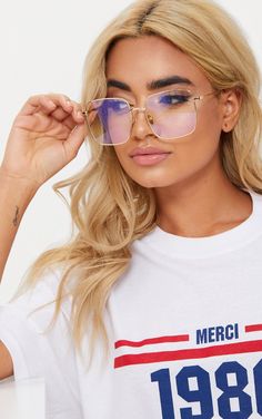 Blonde With Glasses, Cute Outfits For Women, Women With Glasses, Unique Eyeglasses, Glasses Trends, Glasses Style, Bridal Lehenga Red, Metal Glasses