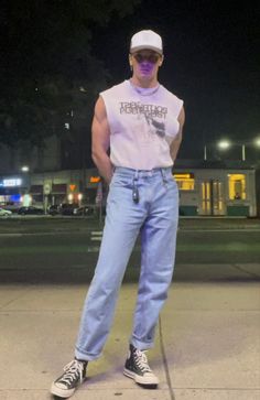 High Waist Straight Jeans, Look 80s, Boyfriend Pants, Jeans High Waist, Street Style Outfits Men, Mens Casual Dress Outfits, Men Stylish Dress, Guys Clothing Styles, Mens Outfit Inspiration