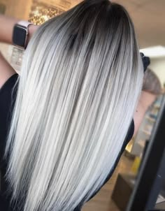 Elegant Hairstyles For Long Hair, Platinový Blond, Silver Blonde Hair, Icy Blonde Hair, Real Hair Wigs, Silver Highlights, Silver Hair Color, Silver Blonde, Frontal Hairstyles