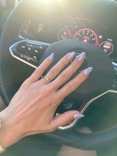 #nailinstagram #nails #nailsofinstagram #nailssummerdesign #chrome #chromenailideas #chromepowder #chromenailart #purple #nägel #nageldesign #nagellack #golfgti #engagementring Purple Chrome Nails Square, Crome Nails Purple, Purple Nails Chrome, Chrome Nails Square, Purple Chrome Nails, Hoco Inspo, Purple Chrome, Nail Coat, Nails Chrome