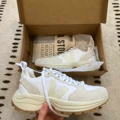 Women’s Veja Venturi Sneakers In White Pierre Natural Size 8.5 Veja Venturi Sneakers, White Cream, Cream White, Baskets, Cream, Sneakers, Women Shopping