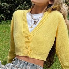 Indie Outfits Vintage, 90s Tops, Indie Outfits Summer, Indie Outfits Aesthetic, How To Have Style, Outfits Vintage, Outfits 90s, Áo Len Cardigan, Crochet Clothes For Women