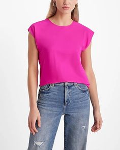 Crew Neck Gramercy Tee | Express Chic Relaxed Fit Crew Neck Short Sleeve Top, Chic Relaxed Fit Short Sleeve Top With Crew Neck, Versatile Crew Neck T-shirt For Day Out, Chic Crew Neck Top For Day Out, Casual Pink Tops For Work, Trendy Fitted Crew Neck Blouse, Pink Crew Neck Top For Work, Chic Solid Crew Neck Tops, Fitted Crew Neck Top For Day Out