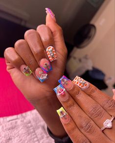 Creative Short Nails, Short Nails With Charms, French Tip Coffin Nails, Nail Inspo Short, French Tip Coffin, Nails With Charms, Hard Nails, Minimal Nails