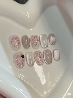 Nail Noel, Belle Nails, Art Deco Nails, Hippie Nails, Gel Nails Diy, Simple Gel Nails, Blush Nails, Pretty Gel Nails, Really Cute Nails