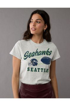 Super soft cotton jersey/Crew neck/Seattle Seahawks graphics/Straight hem Aerie Bras, Athletic Fit Jeans, Easy Costumes, Graphic Tee Dress, Jumpsuit Skirt, Loose Jeans, Costume Shop, Graphic Tops, Seattle Seahawks