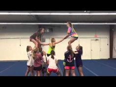 Side Sumi Pyramid - Newly Legal with 2015-16 Rules - YouTube Senior Sports Photography, Cheerleading Tryouts, High School Cheerleading, Cheer Routines, Cheerleading Cheers