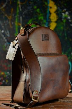 Vintage Laptop Backpack for Man Men's Laptop Backpack - Etsy Turkey Luxury Brown Leather Backpack With Waxed Finish, Luxury Brown Leather Backpack For Travel, Luxury Brown Leather Backpack For Trips, Handcrafted Leather Wallet, Leather Bag Tutorial, Laptop Backpack Mens, Backpack Design, Handmade Leather Backpack, Leather Makeup Bag